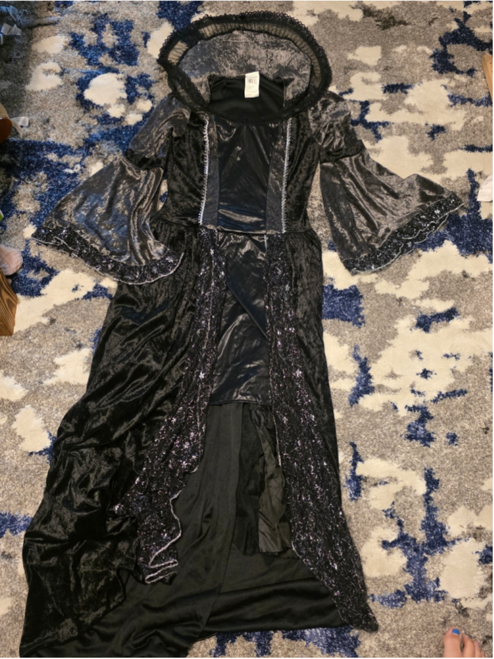 Womens Gothic Vampires Costume One Size Black Silver